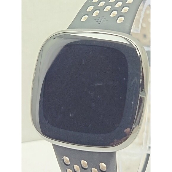 Fitbit Sense FB512 Smartwatch GPS ECG Sleep Heart Rate Activity Tracker - Read - Picture 4 of 9